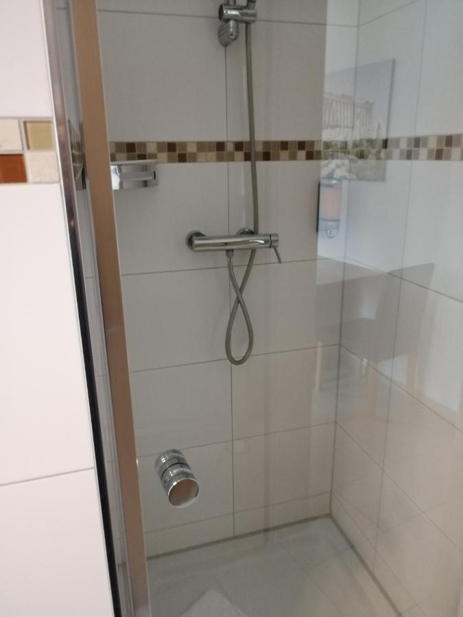 Hotel-Restaurant Zum Baeumle Süßen エクステリア 写真
